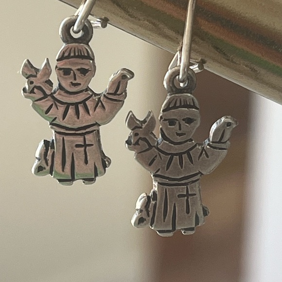 Really Amazing Find!! Rare James Avery St Francis Leverback Earrings - Picture 2 of 4
